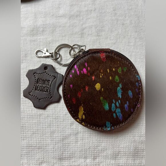 Hair on Cowhide Round Clip Keychain Wallet Pouch - brown - Picture 1 of 3